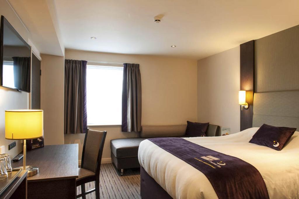 Premier Inn Dunfermline Quarto foto