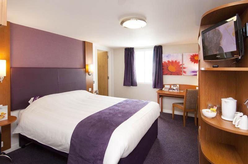 Premier Inn Dunfermline Exterior foto